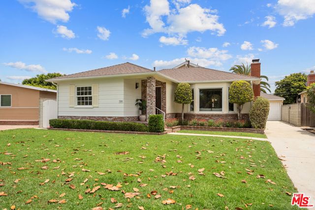 7500 Denrock Avenue, Los Angeles, CA 90045