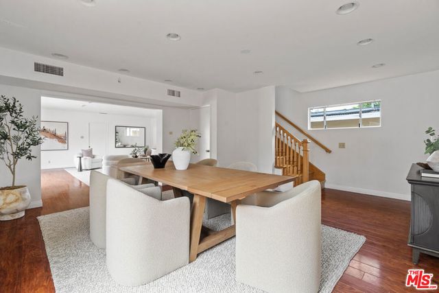 7500 Denrock Avenue, Los Angeles, CA 90045