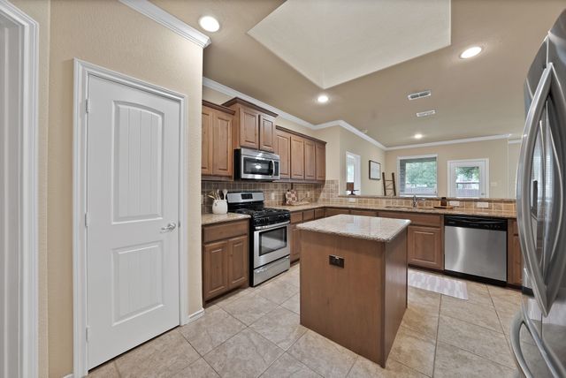 5003 Audie Court, Arlington, TX 76001