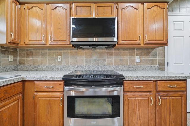 10619 Frederick Pike 10619 Frederick Pike, Vandalia, OH 45377