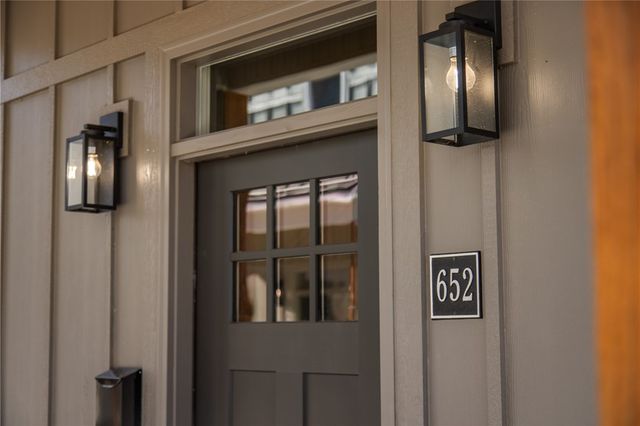 652 W Price Avenue, Springdale, AR 72764