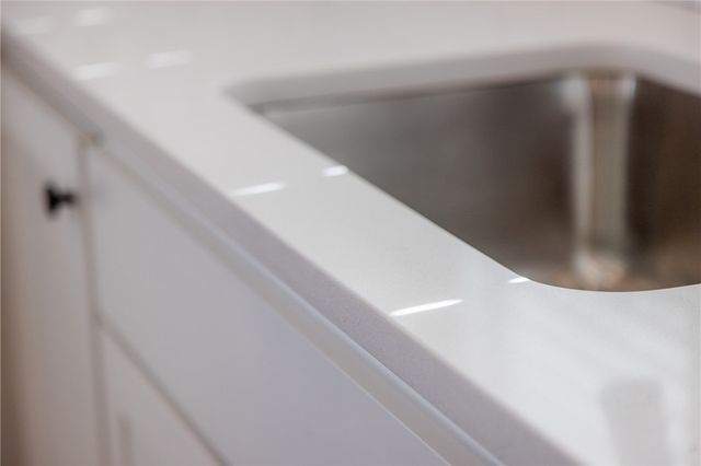 652 W Price Avenue, Springdale, AR 72764