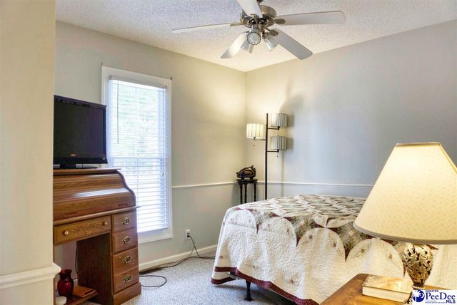 2556 Poor Farm Rd, Effingham, SC 29541