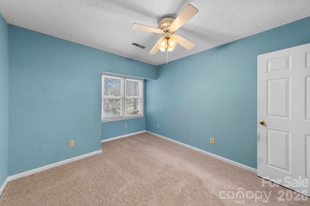 529 Catspaw Road, Statesville, NC 28677