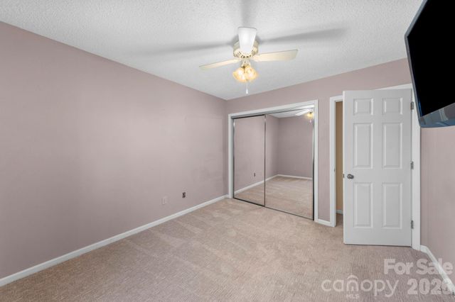 529 Catspaw Road, Statesville, NC 28677