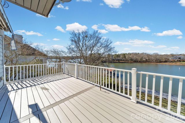 529 Catspaw Road, Statesville, NC 28677