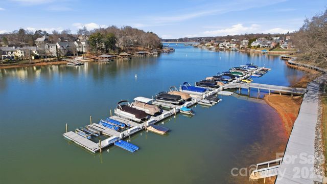 529 Catspaw Road, Statesville, NC 28677