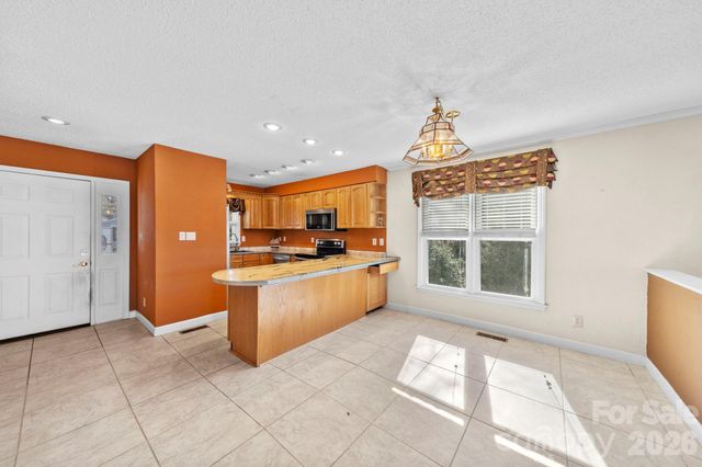 529 Catspaw Road, Statesville, NC 28677