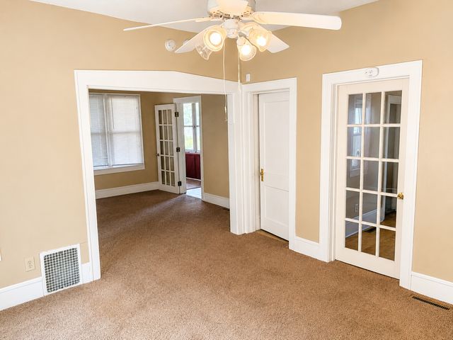 2910 Russell Avenue N, Minneapolis, MN 55411