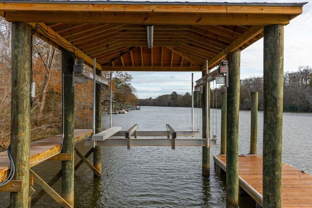 269 Belladonna Ct., Georgetown, SC 29440