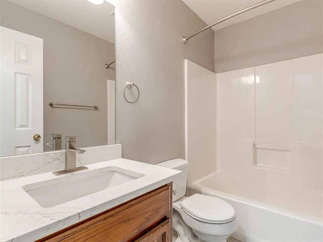 6020 SE 82nd Circle, Oklahoma City, OK 73135