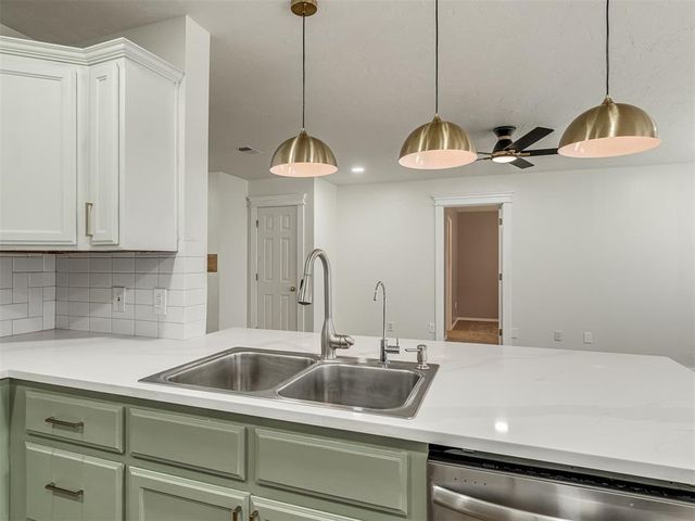 6020 SE 82nd Circle, Oklahoma City, OK 73135