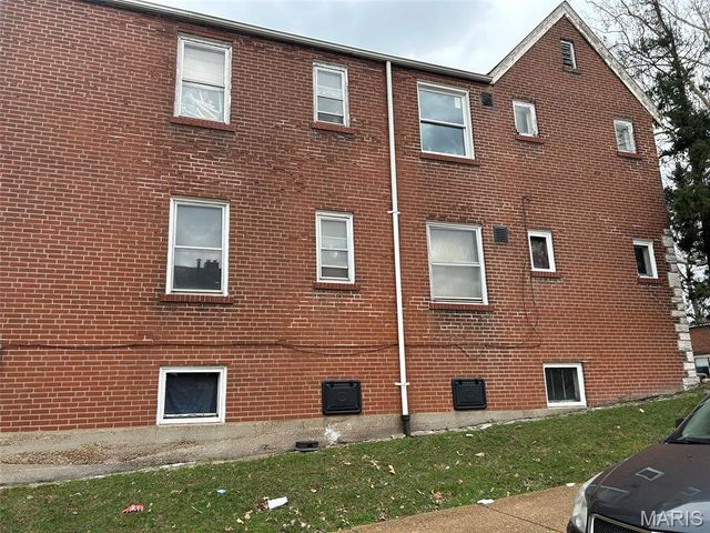 6045 W Florissant Avenue, St Louis, MO 63136