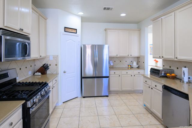 24822 CATALAN CLIFF, San Antonio, TX 78261