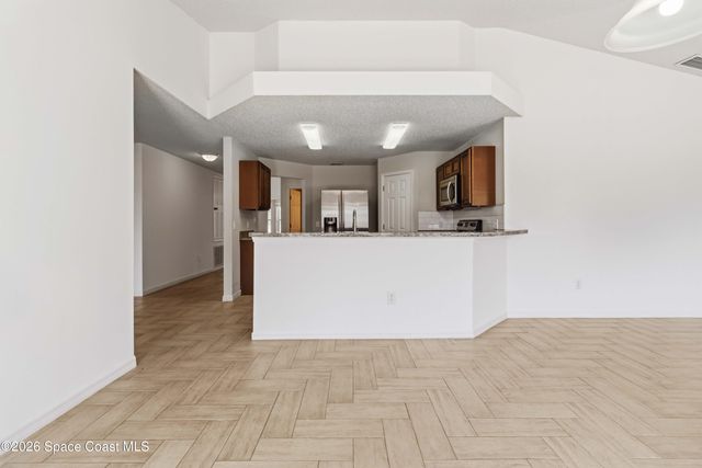 599 Estes Avenue SW, Palm Bay, FL 32908