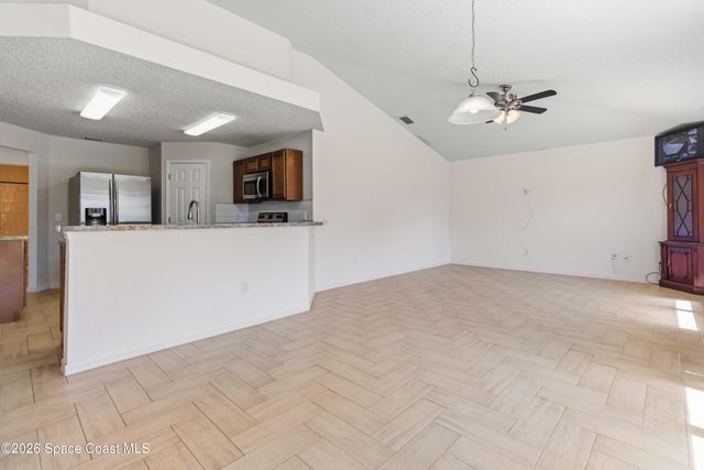 599 Estes Avenue SW, Palm Bay, FL 32908