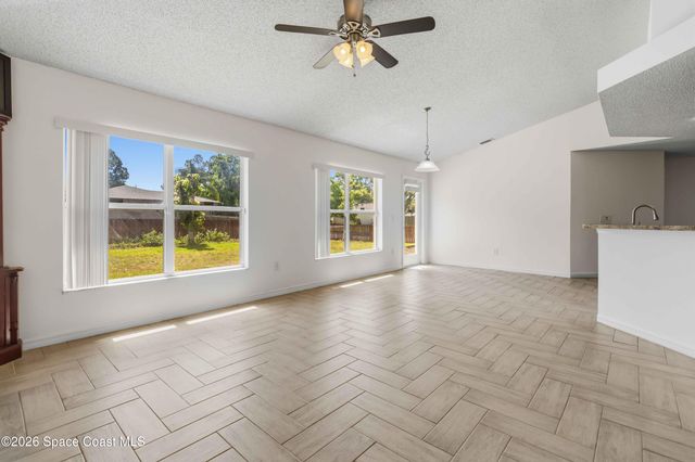599 Estes Avenue SW, Palm Bay, FL 32908