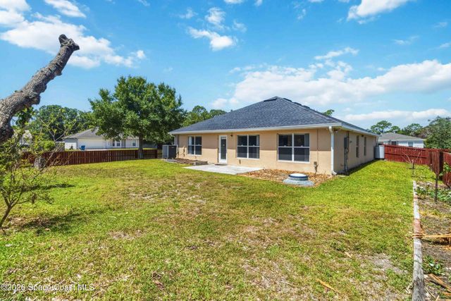 599 Estes Avenue SW, Palm Bay, FL 32908