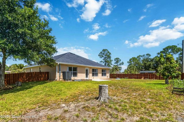 599 Estes Avenue SW, Palm Bay, FL 32908