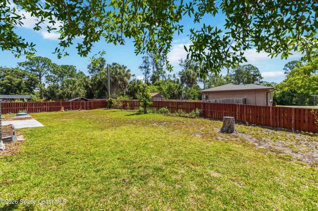 599 Estes Avenue SW, Palm Bay, FL 32908