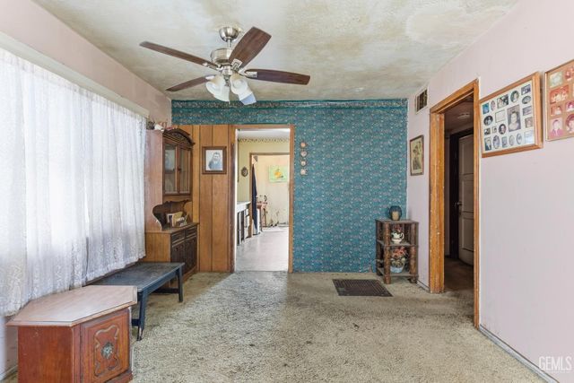 3318 Pioneer Drive, Bakersfield, CA 93306