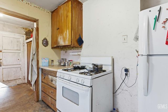 3318 Pioneer Drive, Bakersfield, CA 93306