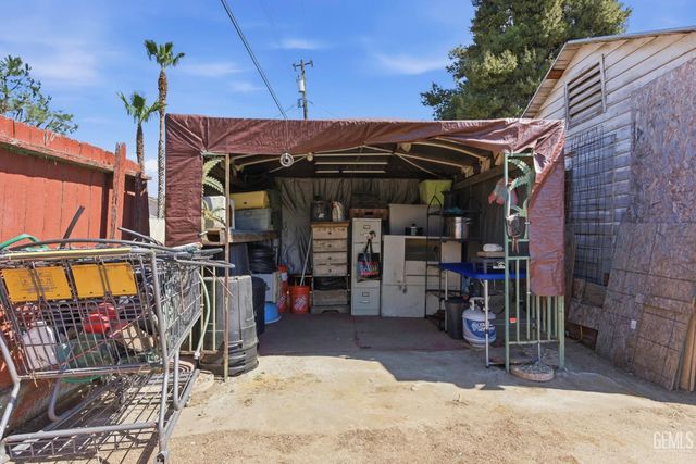 3318 Pioneer Drive, Bakersfield, CA 93306