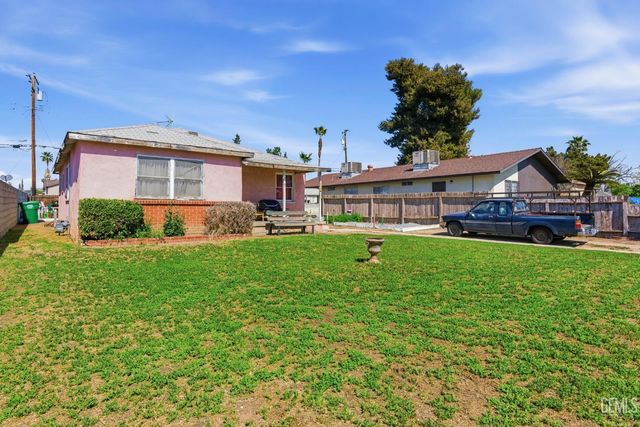 3318 Pioneer Drive, Bakersfield, CA 93306