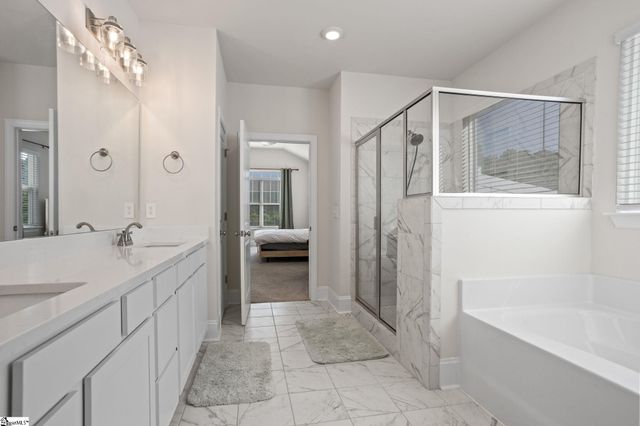 318 Carriage Hill Drive, Easley, SC 29642