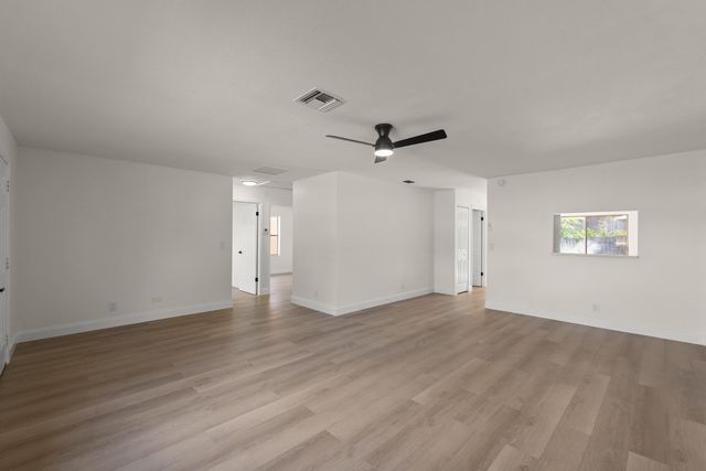 7406 Willow Spring Circle N, Boynton Beach, FL 33436