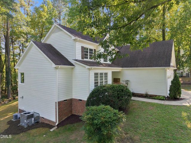 208 Connors Circle, Cary, NC 27511