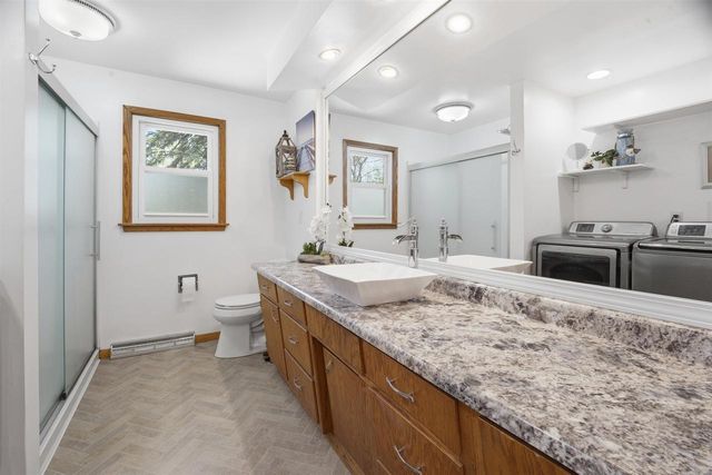 824 W CECIL STREET, Neenah, WI 54956