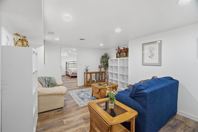 824 W CECIL STREET, Neenah, WI 54956