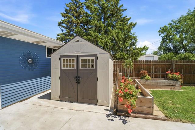 824 W CECIL STREET, Neenah, WI 54956