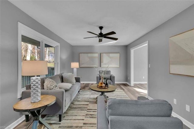 10183 Bumpy RD, Gloucester, VA 23061