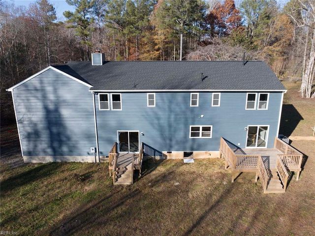 10183 Bumpy RD, Gloucester, VA 23061