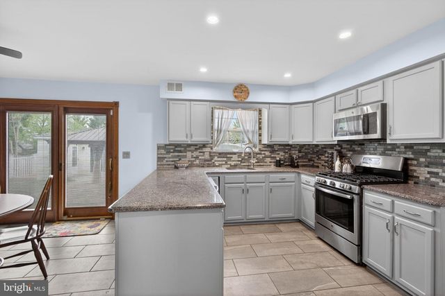 4894 CONCORD DR, Easton, PA 18045