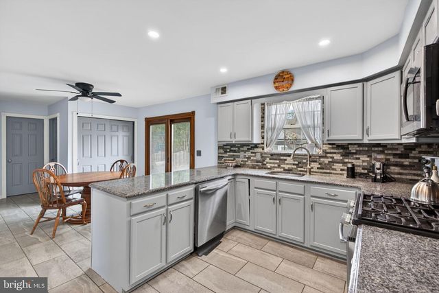 4894 CONCORD DR, Easton, PA 18045