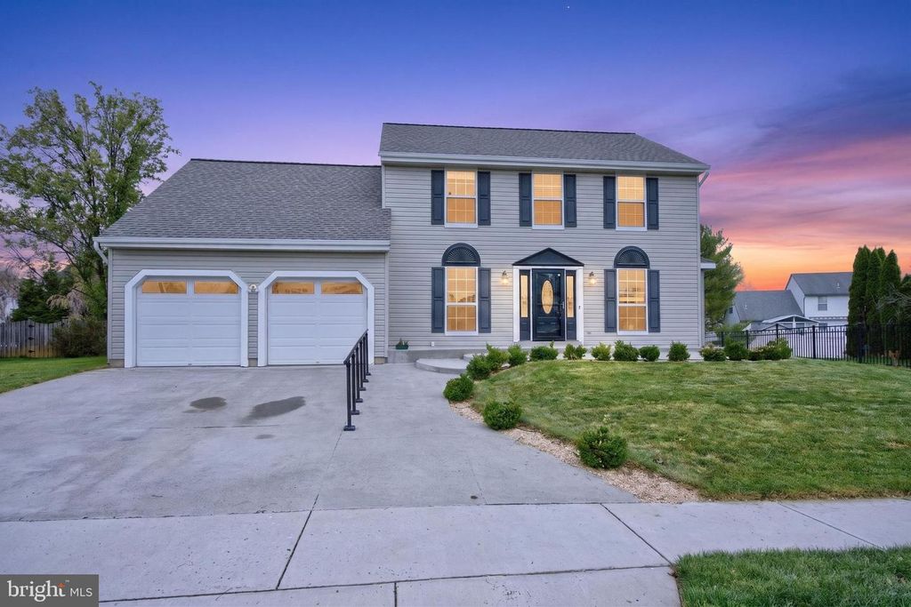 4894 CONCORD DR, Easton, PA 18045