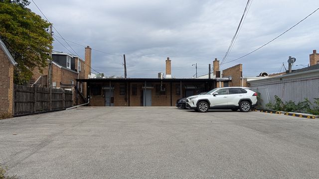 6621 W Archer Avenue, Chicago, IL 60638