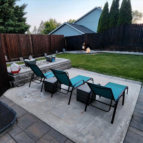 811 E Tudor Ct, Spokane, WA 99208