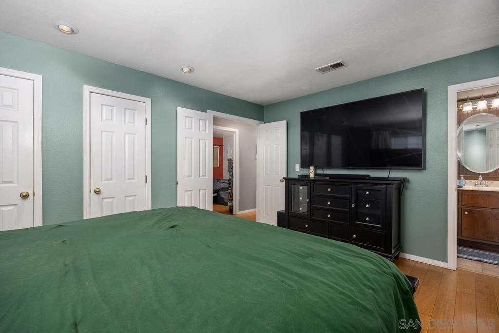 Image 11 of property listing at 534 Tam O Shanter Dr, San Marcos, CA 92069