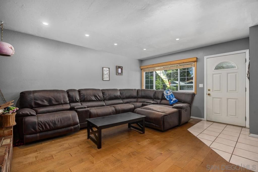 Image 6 of property listing at 534 Tam O Shanter Dr, San Marcos, CA 92069