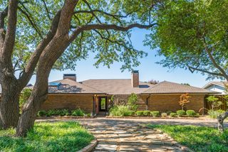 10661 Pagewood Drive, Dallas, TX 75230