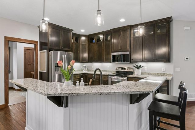 4424 118th Avenue NE, Blaine, MN 55449