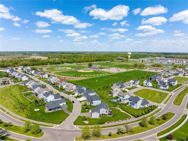 4424 118th Avenue NE, Blaine, MN 55449