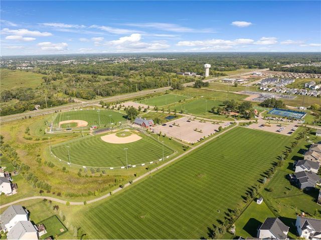 4424 118th Avenue NE, Blaine, MN 55449