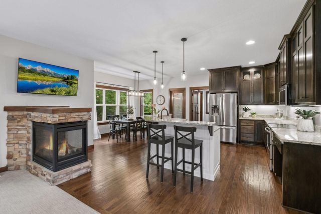 4424 118th Avenue NE, Blaine, MN 55449