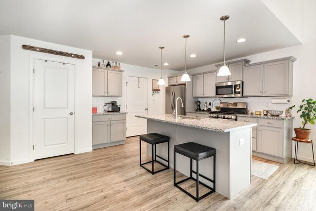 13 SHILLINGTON LANE LN, Carlisle, PA 17013