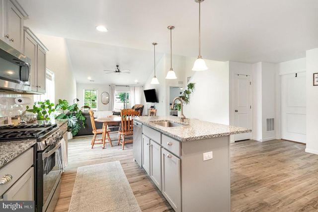 13 SHILLINGTON LANE LN, Carlisle, PA 17013